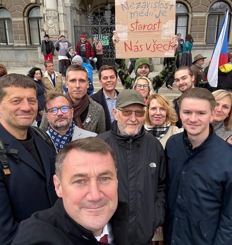 Foto z FB hejtmana M. Půty